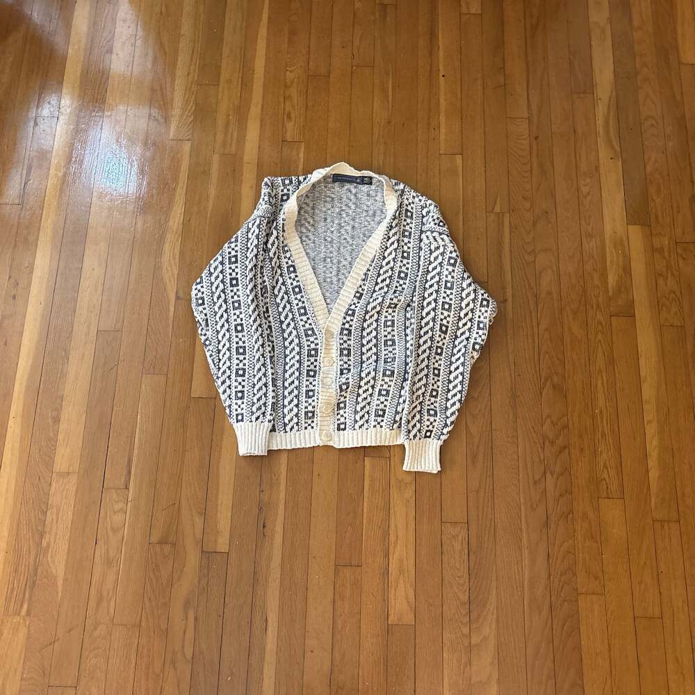 VINTAGE WEEDS CARDIGAN. SUPER NICE PATTERN. BOXY Navy Blue